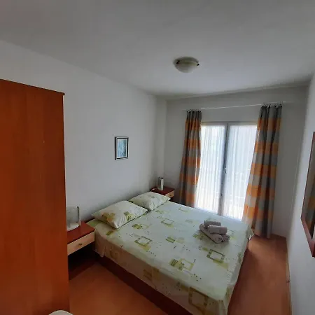 Garden House Kaštela