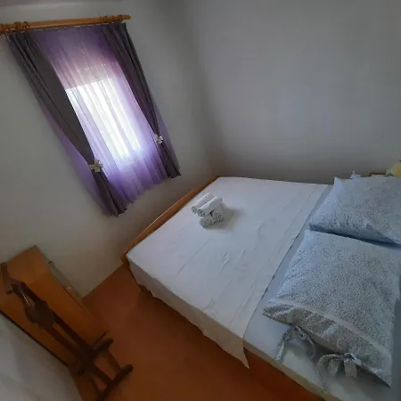 Garden House Apartment Kastela